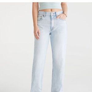 Aeropostale  High Rise Baggy Light Wash  Jeans